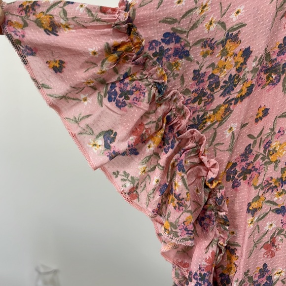 Jessica Simpson Floral Print Surplice top - Picture 4 of 8